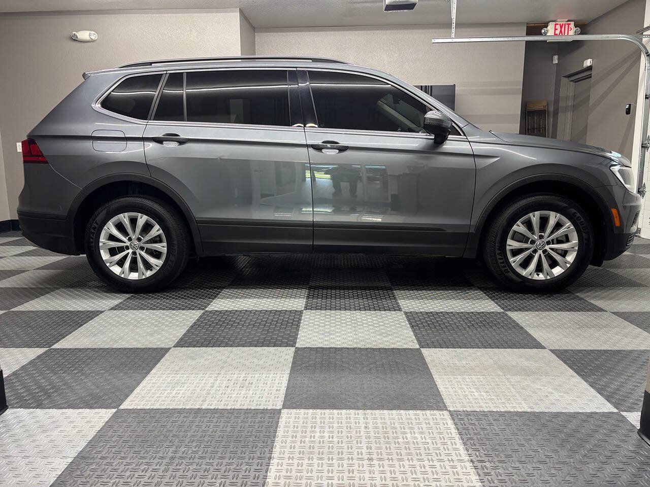 Used 2019 Volkswagen Tiguan SE w/ 3rd Row Seat Package AWD/4WD image 6