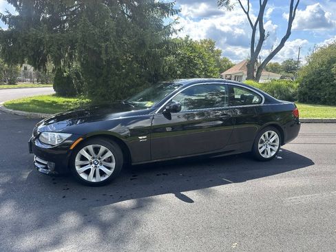 Used 2013 BMW 328i xDrive Coupe AWD/4WD image 4