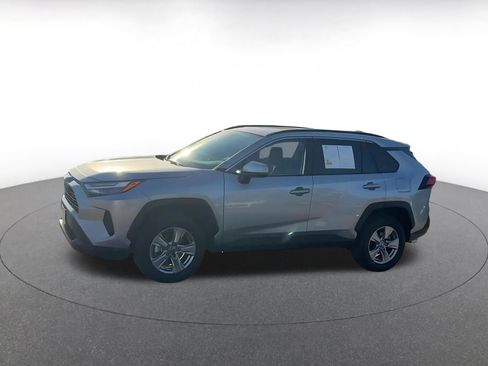 Used 2025 Toyota RAV4 XLE image 9