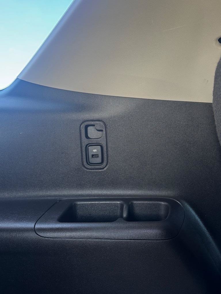 Used 2019 Chevrolet Traverse LT w/ LT Premium Package FWD image 19