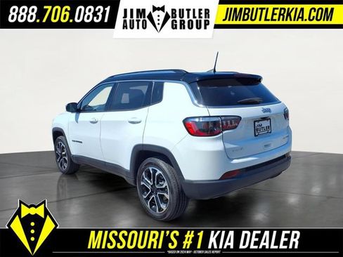 Used 2022 Jeep Compass Limited AWD/4WD image 18