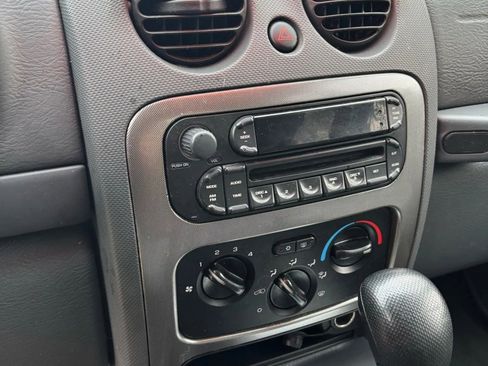 Used 2005 Jeep Liberty Renegade image 51