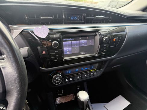 Used 2016 Toyota Corolla S image 20