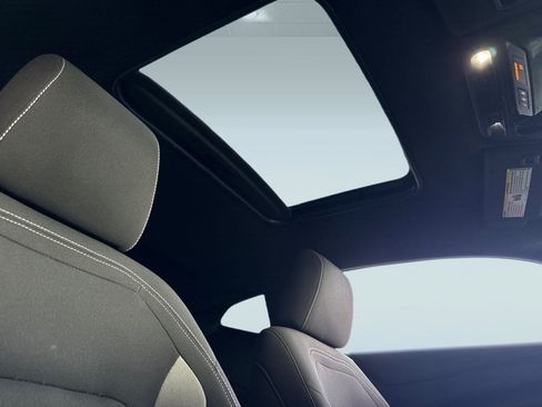 Used 2022 Chevrolet Camaro LT w/ RS Package image 14