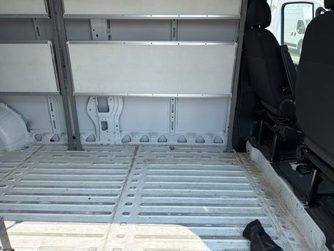 Used 2025 RAM ProMaster 2500 w/ Convenience Group FWD image 26