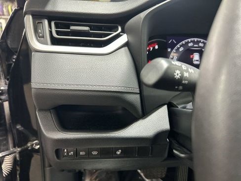 Used 2024 Toyota RAV4 XLE w/ Weather Package AWD/4WD image 20