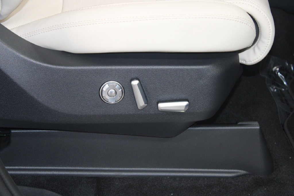 New 2027 Lincoln Navigator Reserve AWD/4WD image 28
