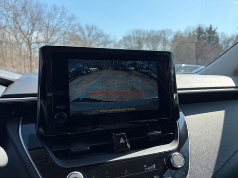 Used 2025 Toyota Corolla LE image 22