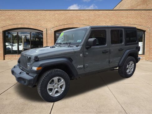 Used 2019 Jeep Wrangler Unlimited Sport S image 8