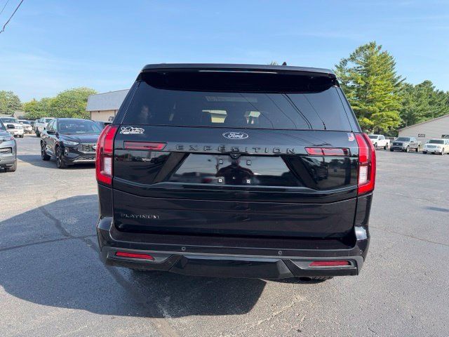 Used 2025 Ford Expedition Platinum w/ Stealth Performance Package AWD/4WD image 12