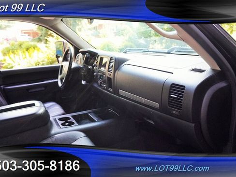 Used 2013 Chevrolet Silverado 2500 LT w/ Interior Plus Package AWD/4WD image 19
