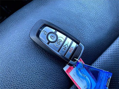 Used 2022 Ford F250 Lariat w/ Tremor Off-Road Package image 11