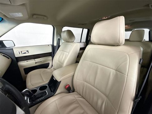 Used 2017 Ford Flex SEL w/ Equipment Group 202A image 3