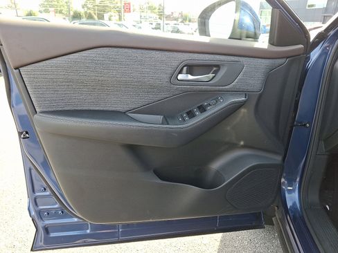 Certified 2023 Nissan Rogue SV image 14