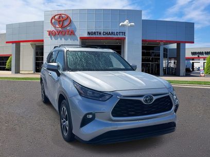 Used 2020 Toyota Highlander XLE