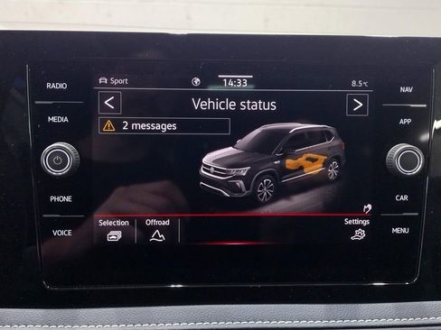 New 2026 Volkswagen Taos SEL image 32