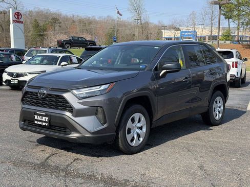 Used 2024 Toyota RAV4 LE image 22