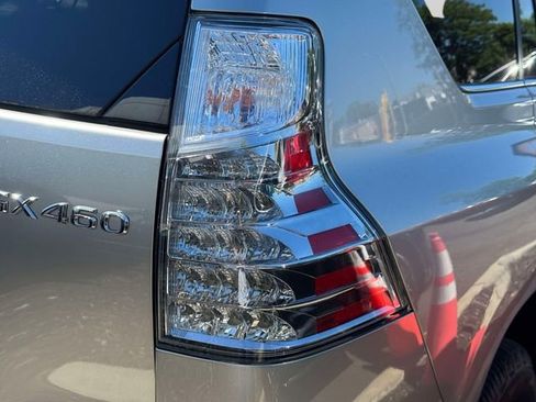 Used 2023 Lexus GX 460 Premium w/ Premium Package AWD/4WD image 13