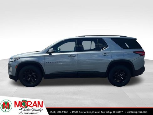 Certified 2023 Chevrolet Traverse LT FWD image 3