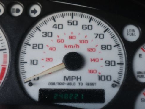 Used 2002 Chevrolet Blazer LS w/ Preferred Equipment Group AWD/4WD image 36