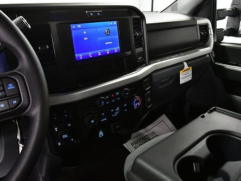 New 2026 Ford F350 XLT w/ 360-Degree Camera Package image 23