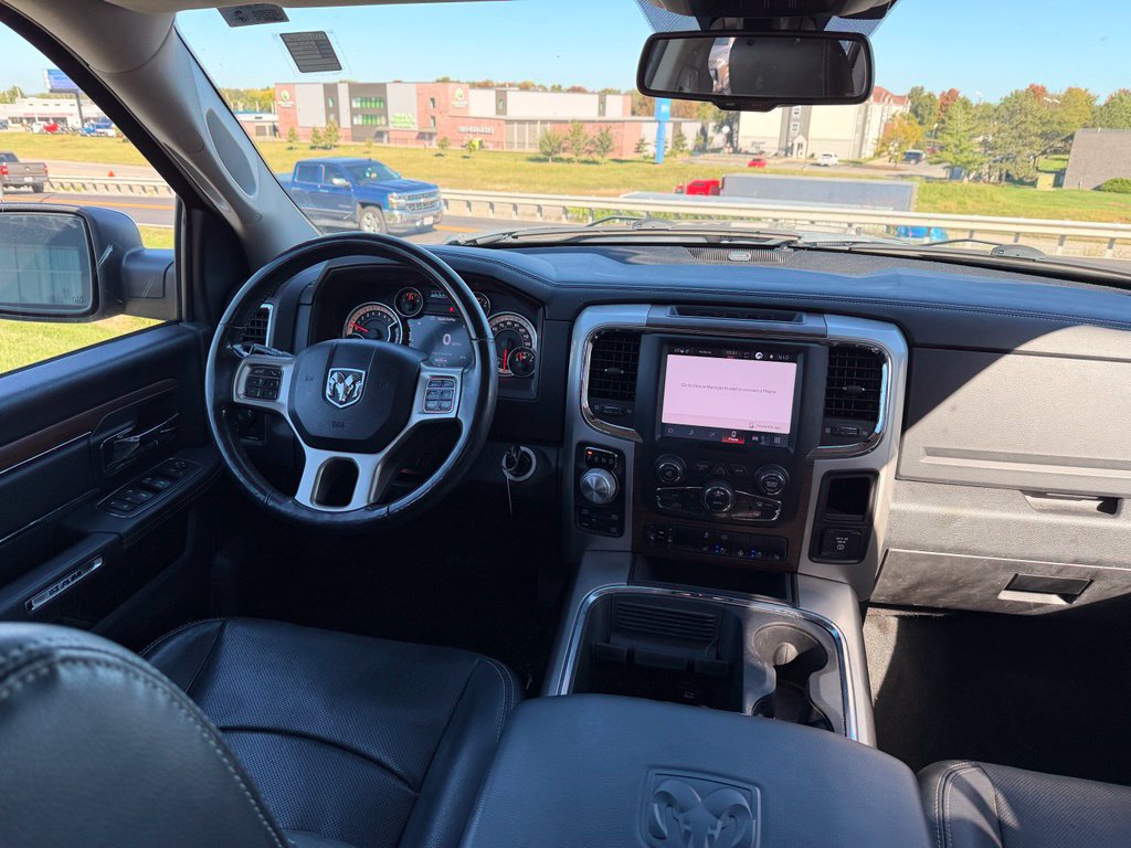 Used 2017 RAM 1500 Laramie AWD/4WD image 27