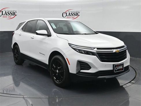 Used 2023 Chevrolet Equinox LT w/ LPO, Floor Liner Package image 5