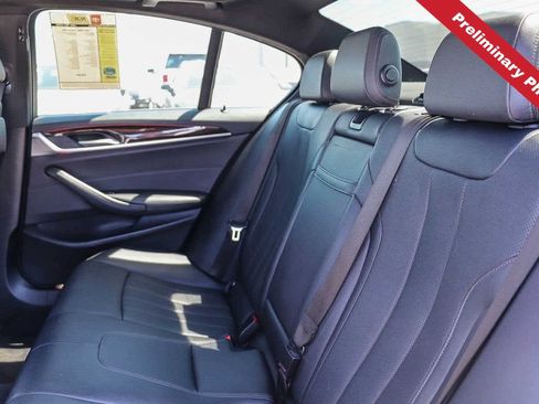 Used 2021 BMW 530i w/ Convenience Package RWD image 14