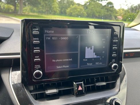 Used 2020 Toyota Corolla LE FWD image 24