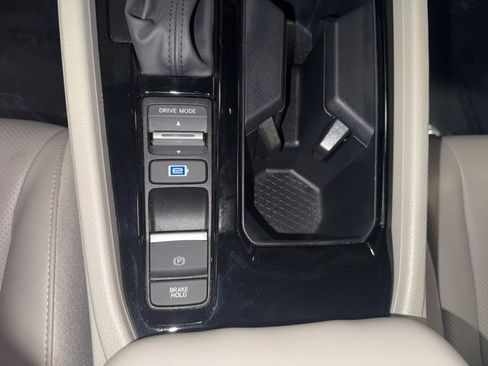 Used 2024 Honda Accord EX-L image 29