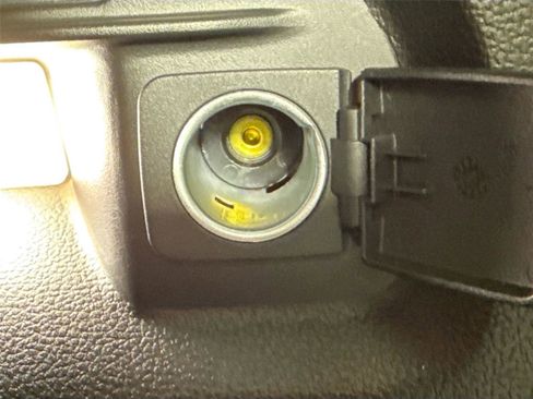 Used 2023 Ford Explorer XLT w/ Equipment Group 202A image 38