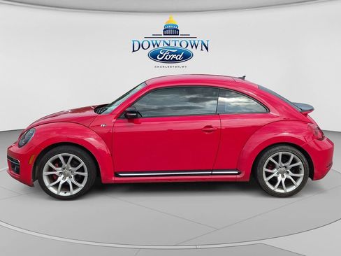 Used 2016 Volkswagen Beetle R-Line SE FWD image 6