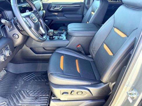 Used 2025 GMC Sierra 1500 AT4 w/ AT4 Premium Package image 13