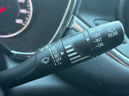 Used 2024 Chevrolet Blazer LT image 40