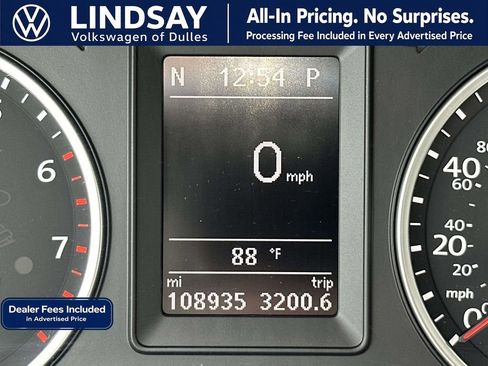 Used 2016 Volkswagen Tiguan SE FWD image 25