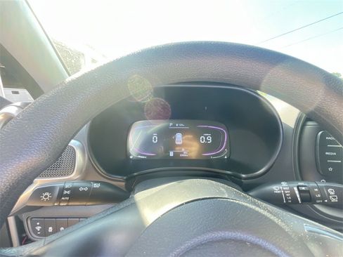 Used 2024 Kia Soul LX w/ Option Group 015 image 15