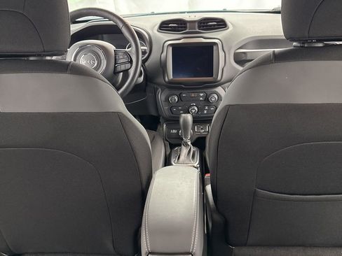 Used 2022 Jeep Renegade Altitude w/ Convenience Group image 33