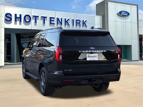 New 2025 Ford Expedition Active image 6