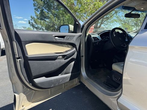 Used 2017 Ford Edge SEL w/ Equipment Group 201A image 5