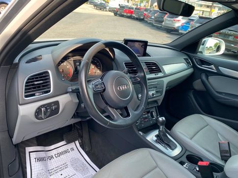 Used 2018 Audi Q3 2.0T Premium Plus w/ Premium Plus Package AWD/4WD image 10