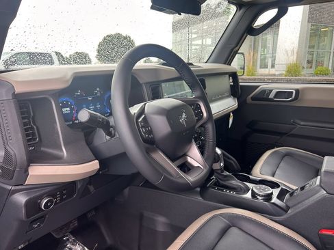 New 2026 Ford Bronco Big Bend w/ Black Diamond Package AWD/4WD image 9