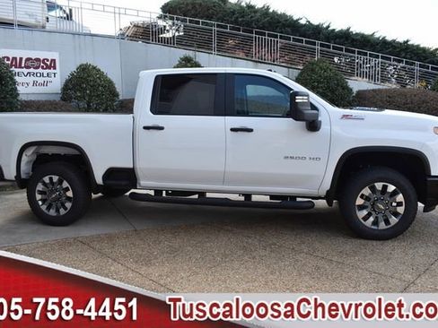 New 2026 Chevrolet Silverado 2500 Custom w/ Custom Convenience Package image 11