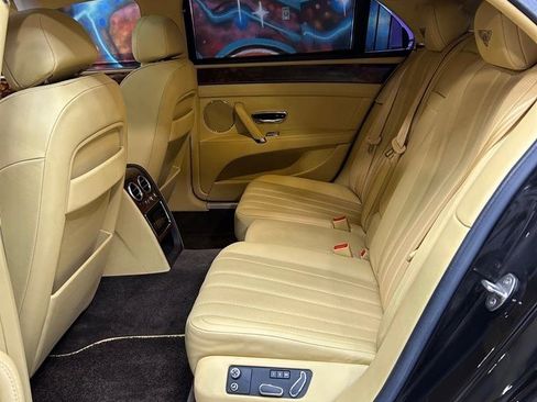 Used 2014 Bentley Flying Spur W12 image 26