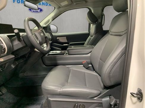 New 2026 Ford Expedition Active AWD/4WD image 9
