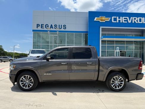 Used 2021 RAM 1500 Laramie w/ Laramie Southwest Edition RWD image 2