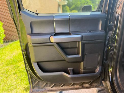Used 2018 Ford F150 XLT w/ Equipment Group 302A Luxury AWD/4WD image 37