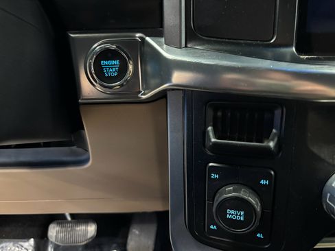 Certified 2023 Ford F150 Lariat image 30