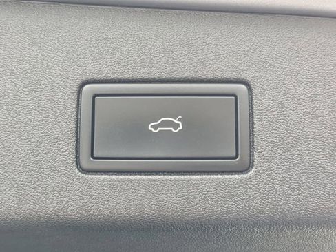 Certified 2023 Volkswagen ID.4 Pro S image 10