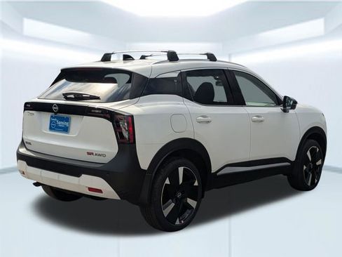 New 2026 Nissan Kicks SR w/ Cold Weather Package image 6