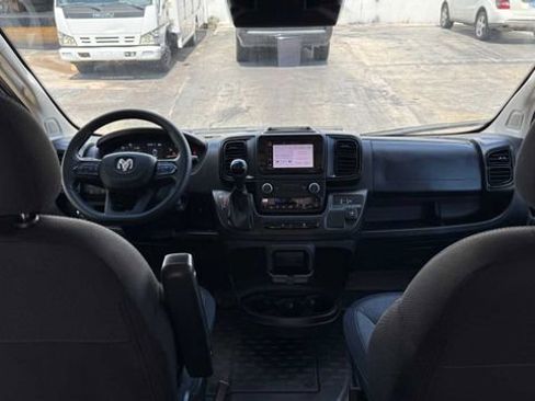 Used 2024 RAM ProMaster 2500 w/ Convenience Group FWD image 28